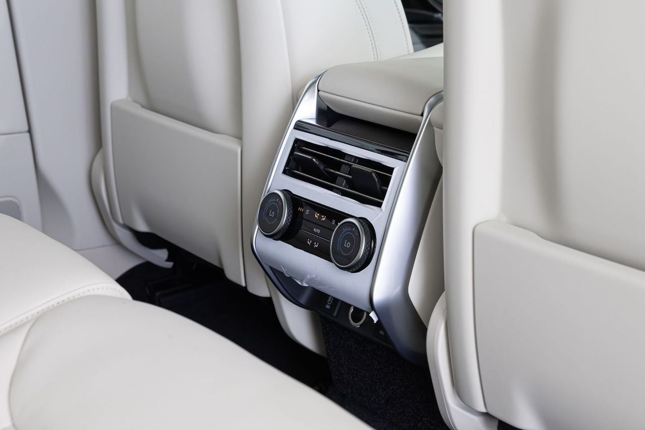 Land Rover Range Rover Range Rover Vogue | HSE P530 | Black Edition | GCC Specs | 2026  | ( EXPORT)