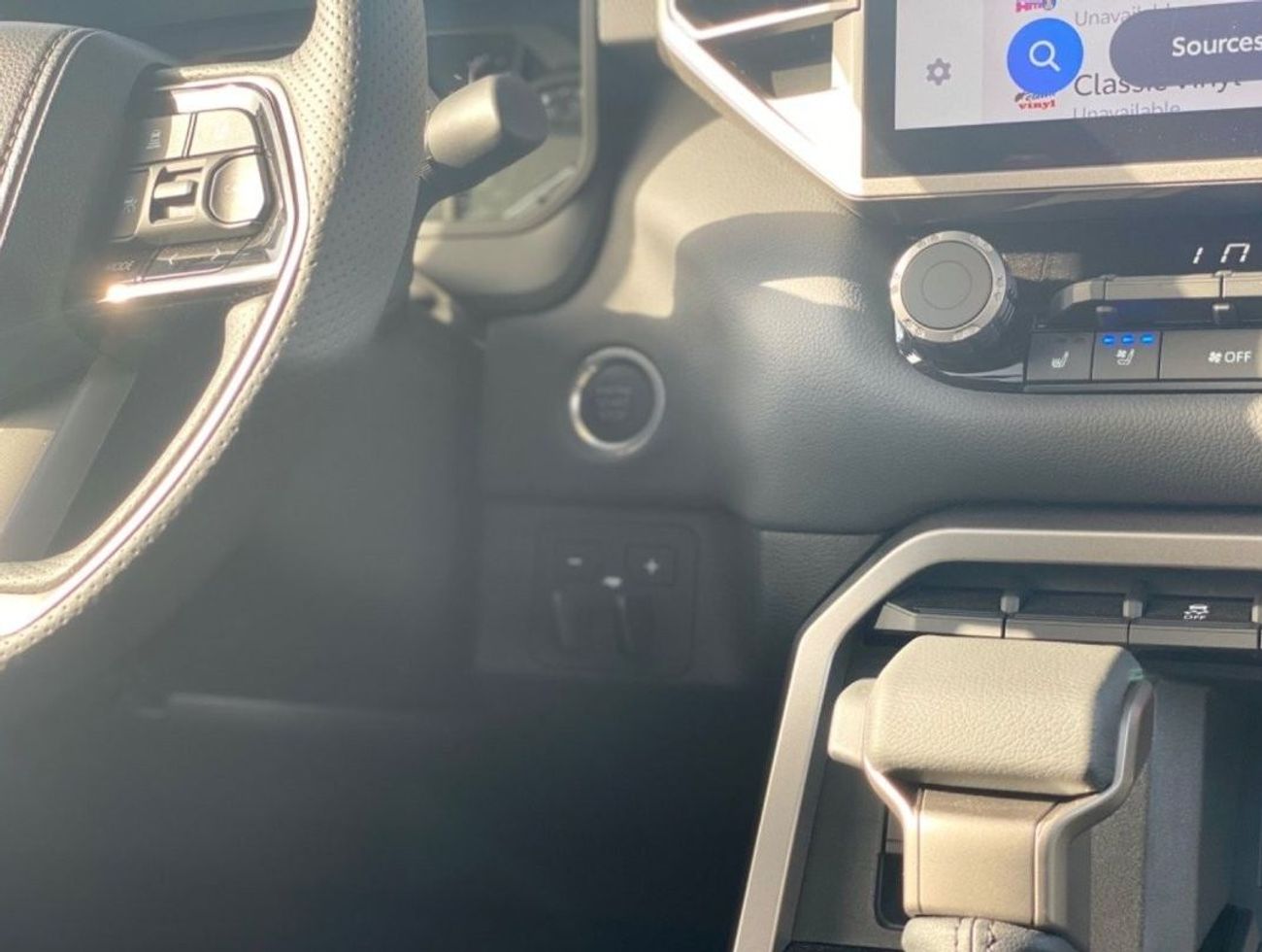 Toyota Tundra LIMITED 3.5 CAPSTONE HEV 4x4 CREW MAX. Brand New