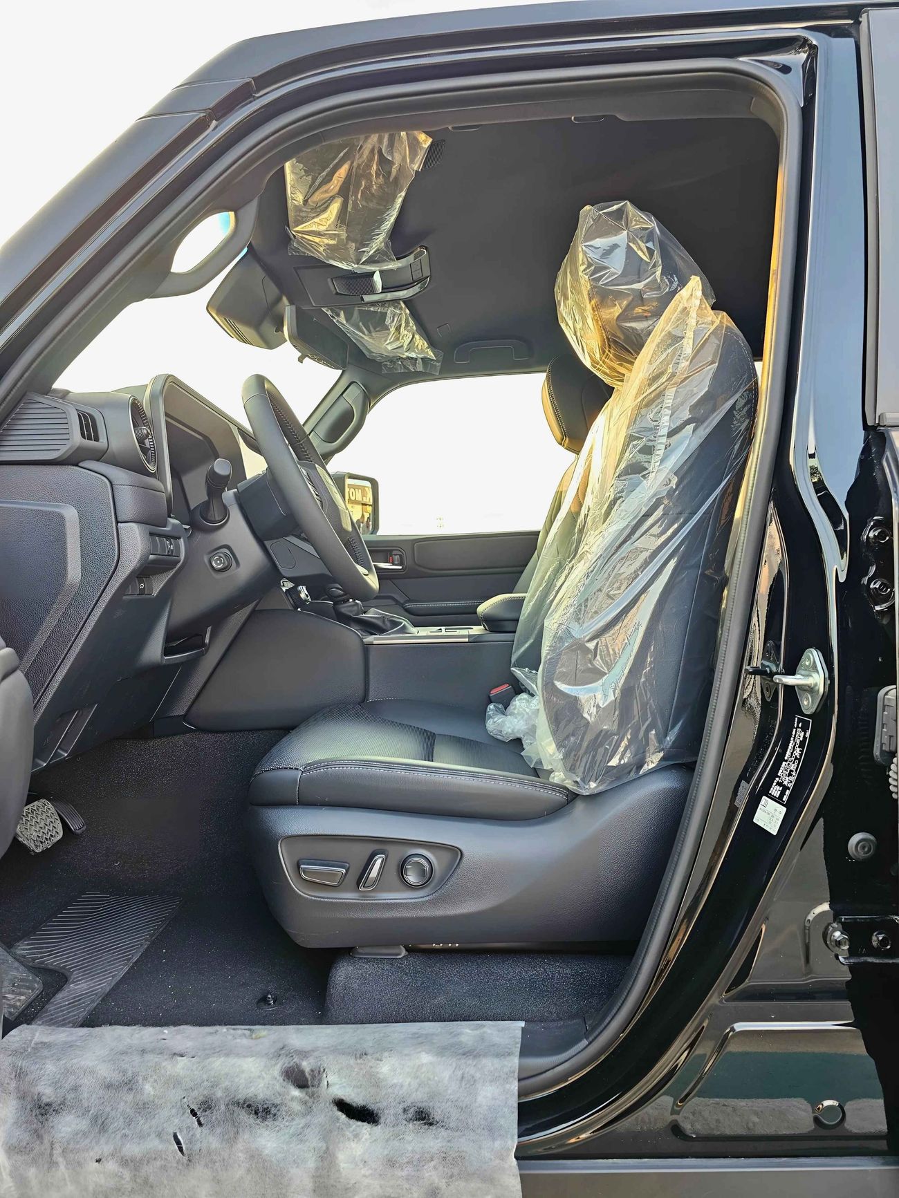 Toyota Prado ADVENTURE / 2.4T V4 PETROL / HEADUP DISPLAY WITH 360* / POWER SEAT / (CODE# 69036)