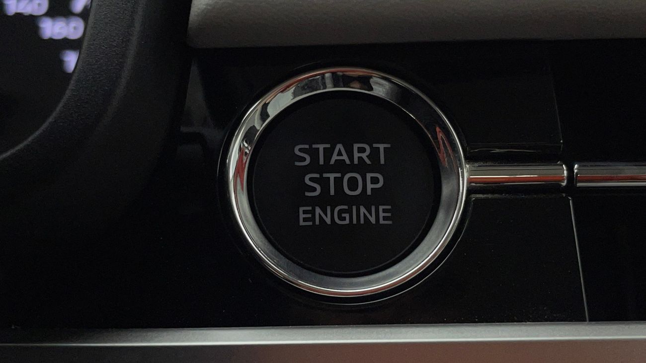 Mitsubishi Outlander MIDLINE WITH SUNROOF 2.5 | Zero Down Payment | Home Test Drive