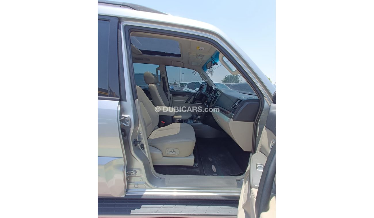 Mitsubishi Pajero // 889 AED Monthly // SUNROOF / ELECTRIC / LEATHER SEAT LOT / FOP  (LOT # 15866)