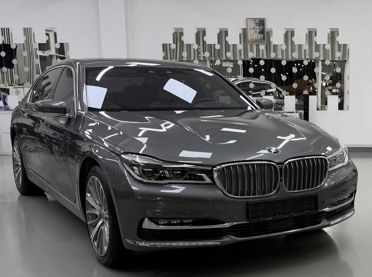BMW 740Li Luxury 3.0L (335 HP)