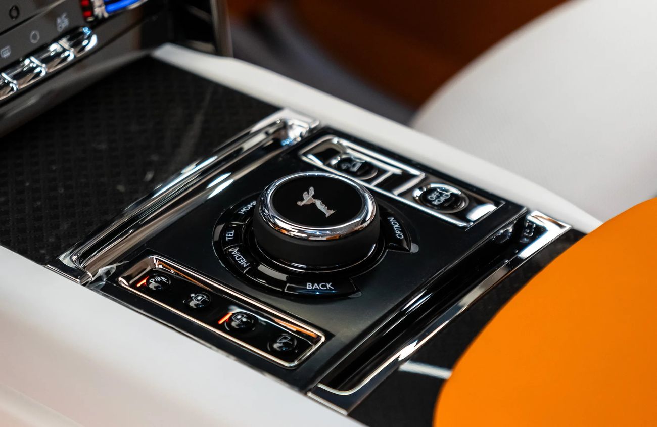 Rolls-Royce Cullinan 6.75L V12 Twin-Turbocharged Engine