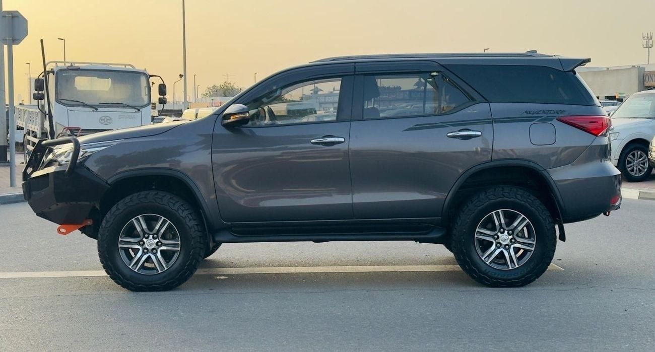 تويوتا فورتونر PREMIUM CONDITION | 2.8L DIESEL ENGINE | RHD |