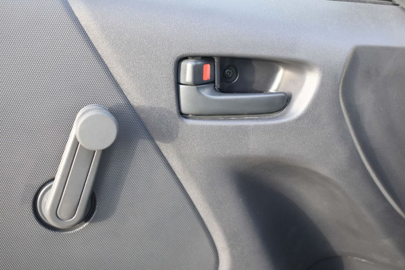 تويوتا هاياس HIACE 2.7L VAN