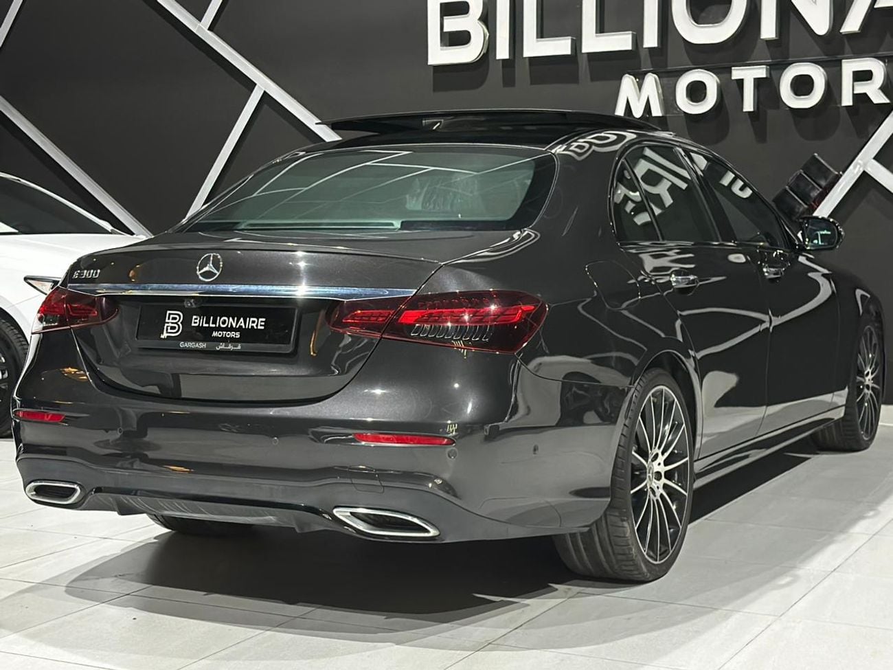 مرسيدس بنز E300 3.0L