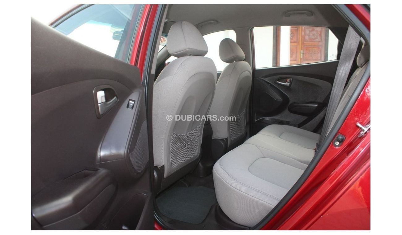 هيونداي توسون هيونداي توسان 2012 خليجي 2000 سي سي  بحالة ممتازة بدون حوادث نظيفه جدا من الداخل والخارج