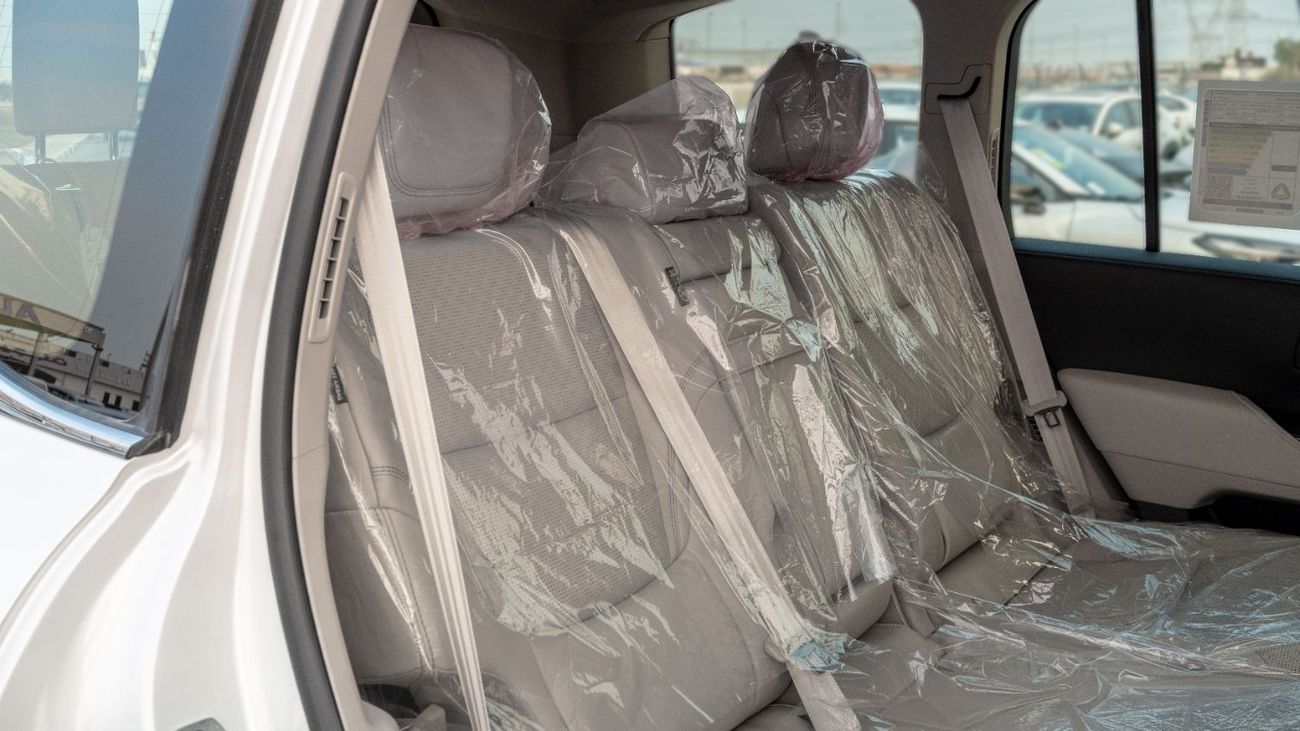 تويوتا لاند كروزر 2025 Toyota Land Cruiser VXR 3.5L AT Petrol (Without body kits) White