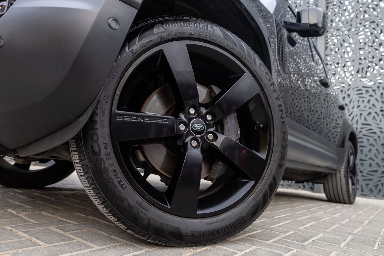 لاند روفر ديفندر 110 S P300 2.0L