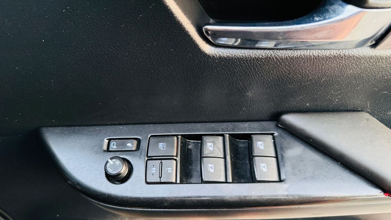 Toyota Hilux GR SPORTS KIT INSTALLED | ROOF MOUNTED LED LIGHTS | RHD | 2.8L DIESEL | 2021 | PREMIUM CONDITION