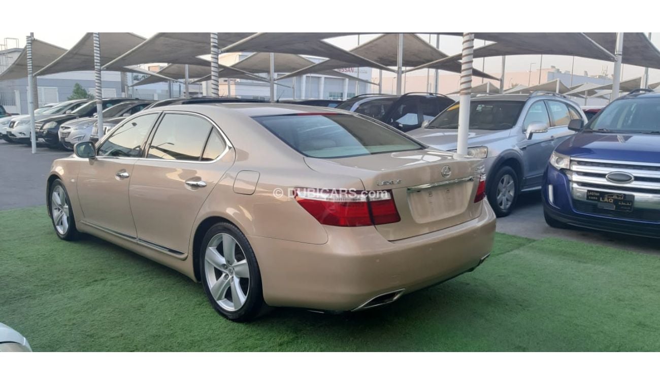 Lexus LS460 Gulf - Full Ultra - Manhole - Leather - Massage Chairs - Rings - Cruise Control Sensors in excellent