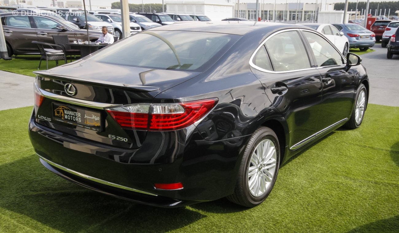 Lexus ES250