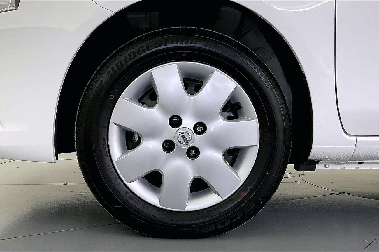 Nissan Sunny SV | 1 year free warranty | 1.99% financing rate | Flood Free