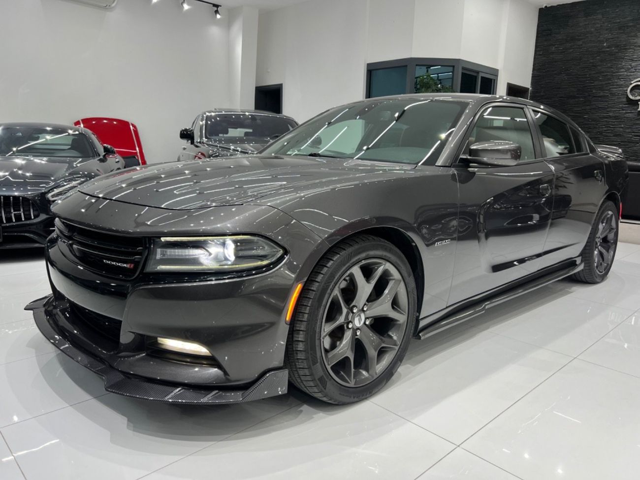 Dodge Charger R/T Mid 5.7L