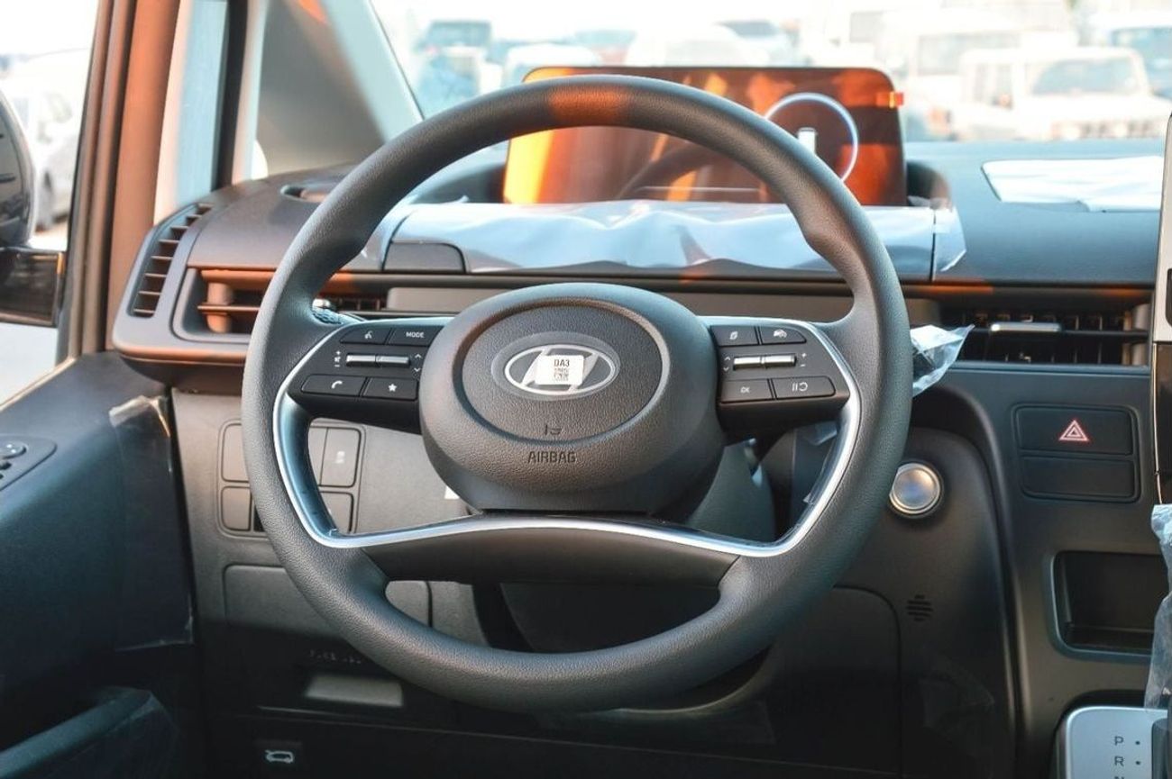 هيونداي ستاريا HYUNDAI STARIA 2.2L DIESEL MINIVAN 2025