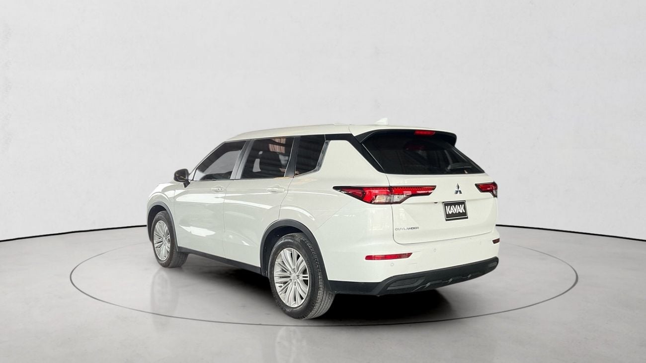 Mitsubishi Outlander 2.5 GLX AUTO 4WD 5SEAT ML FABRIC SEATS | Guaranteed Warranty | 0 Down Payment