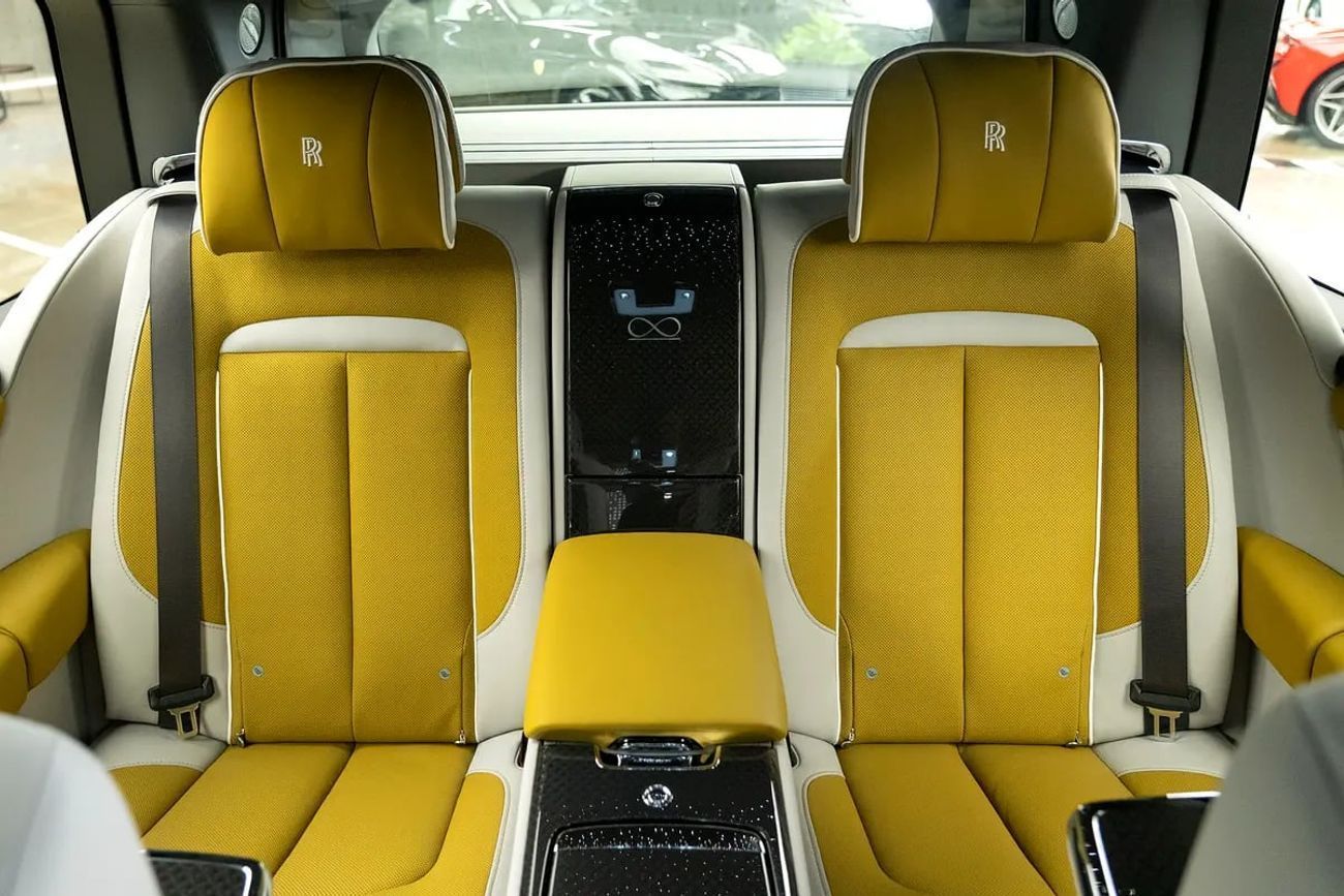 Rolls Royce Cullinan BLACK BADGE