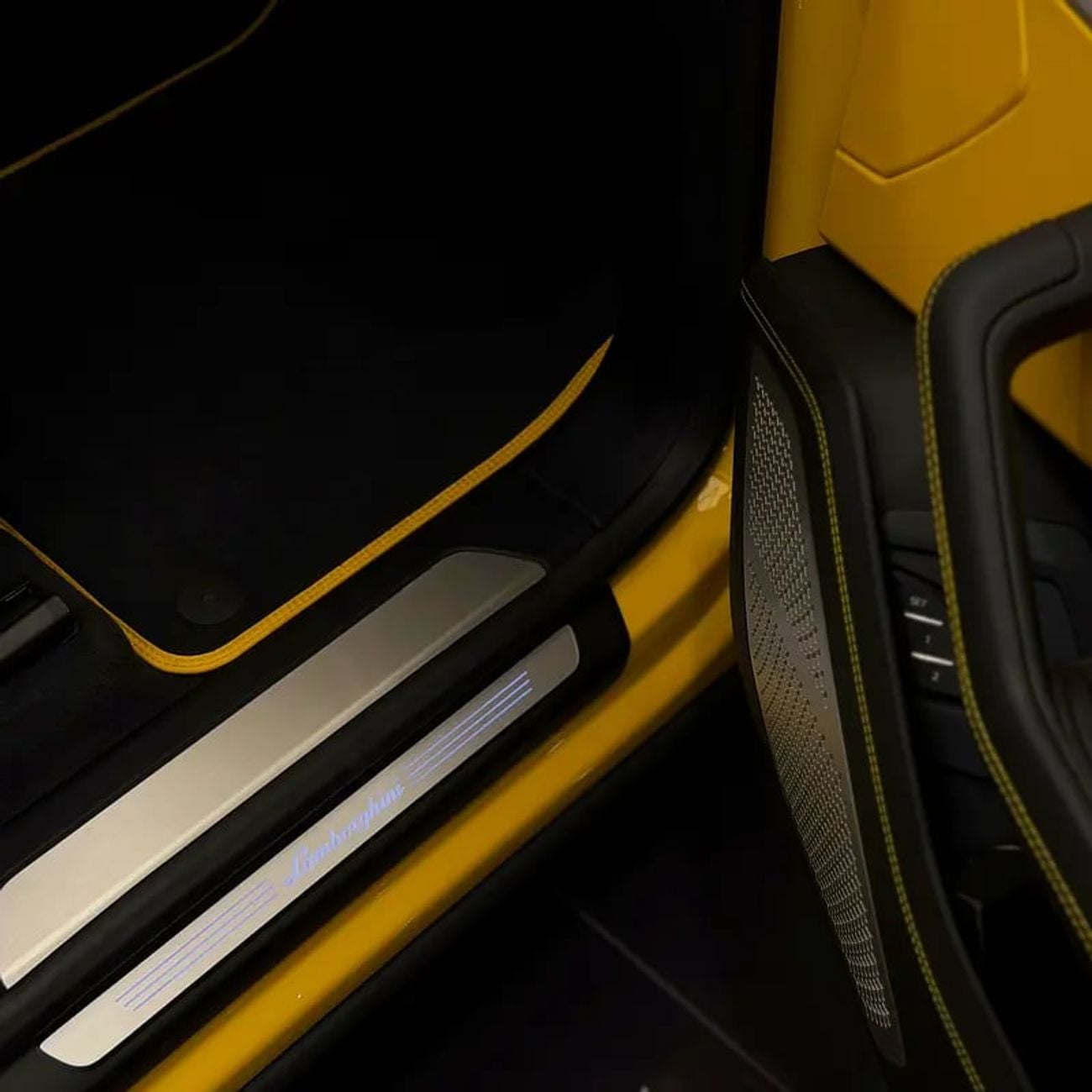 لامبورغيني اوروس BRAND CONDITION