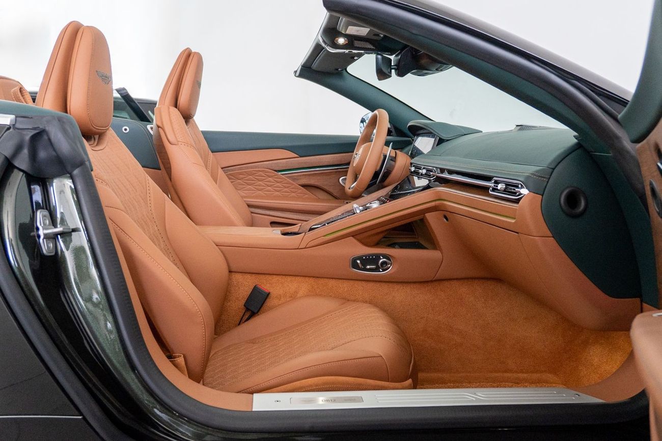 Aston Martin DB DB12 / Warranty and Service Contract