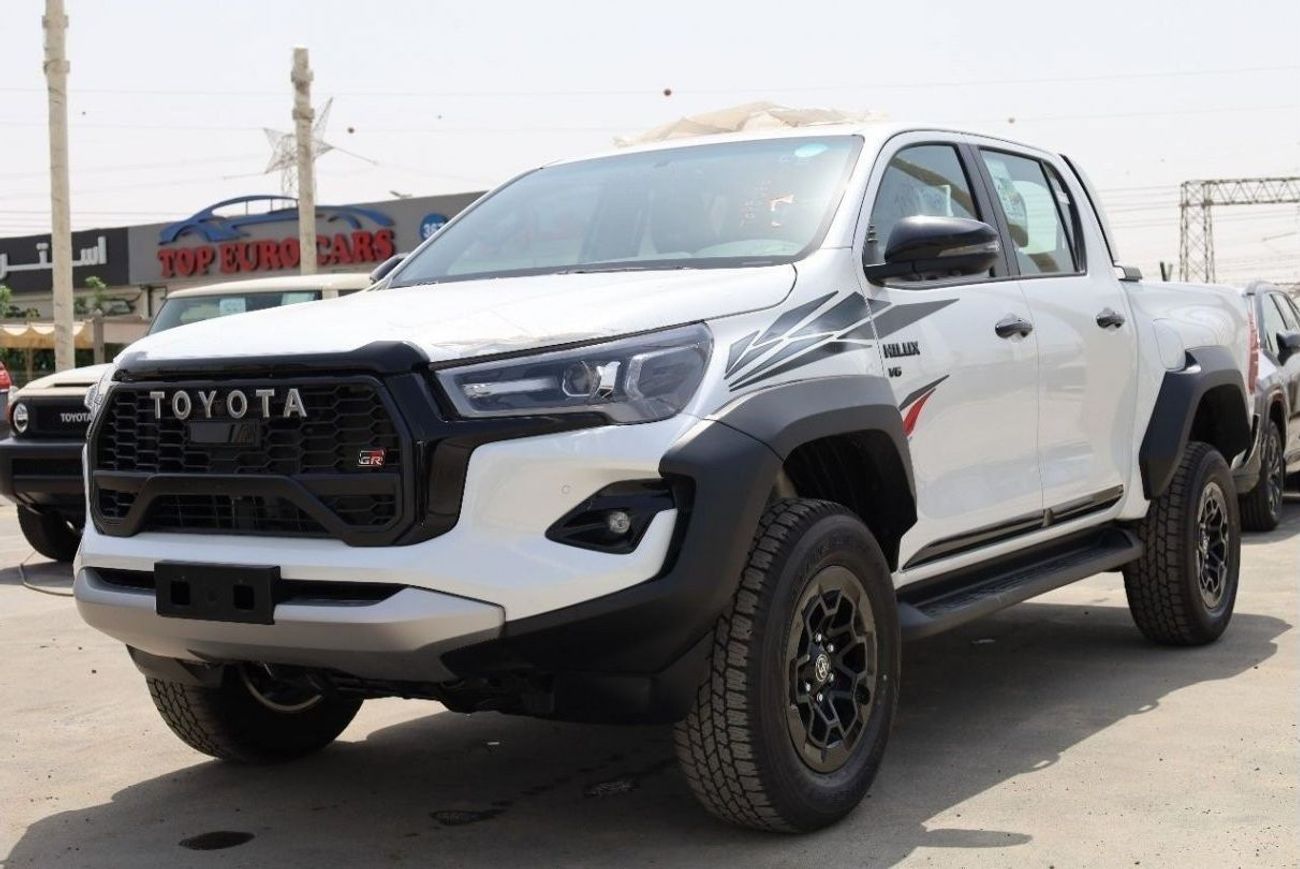 Toyota Hilux TOYOTA_HILUX_GR_2024_4.0L_GASOLINE_WHITE_COLOR
