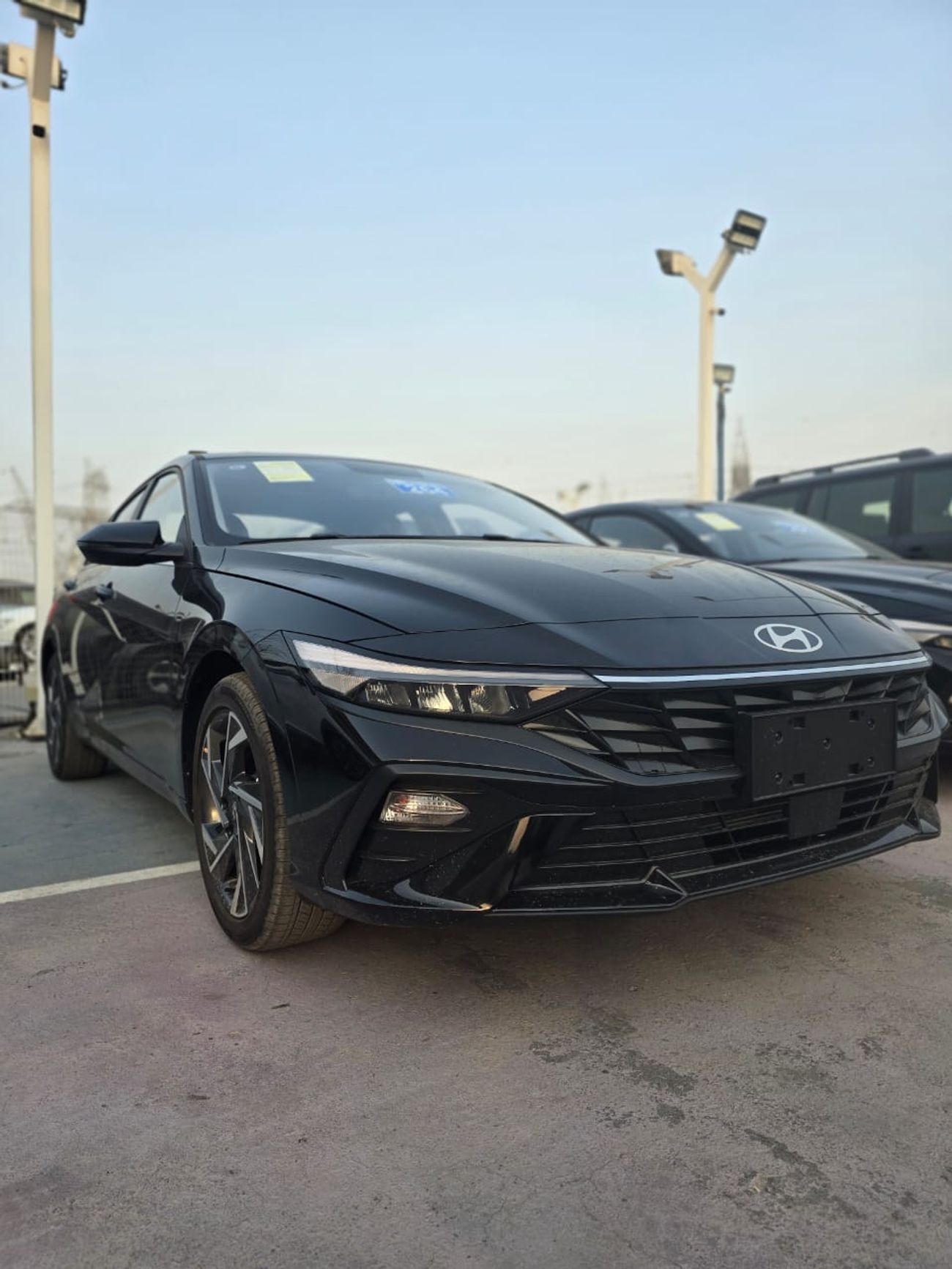 هيونداي إلانترا 1.5L CVT Elite Edition GLX