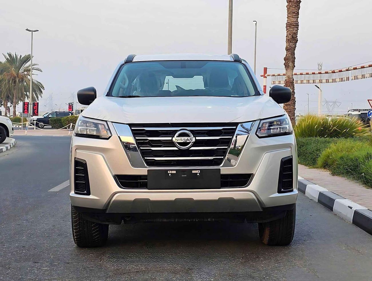 Nissan XTerra SE, 2.5L V4 , PETROL, A/T, PUSH START, 7SEATS, 4WD (CODE # 68045)