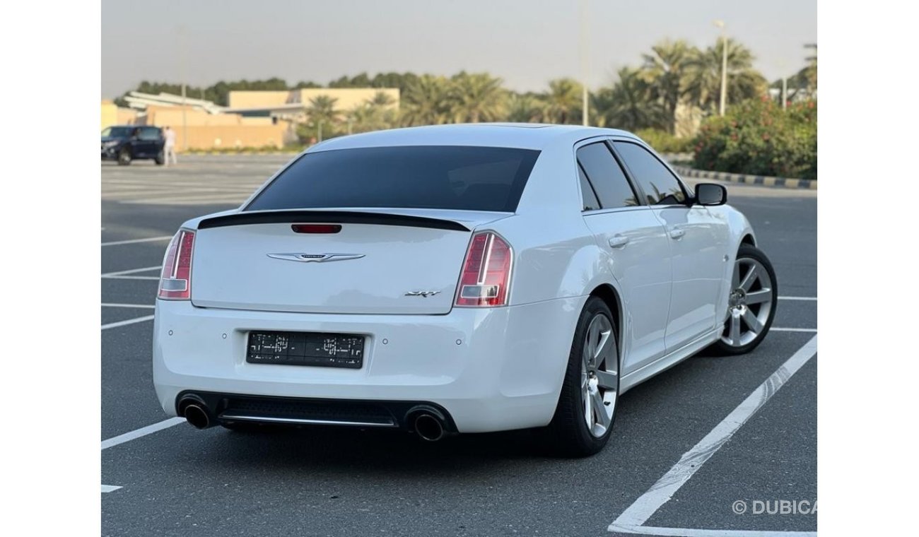 Chrysler 300C SRT8 CHRYSLER 300C SRT 2013 GCC PERFECT CONDITION - ACCIDENT FREE - 2KEYS - FULL SERVICE HISTORY AVA