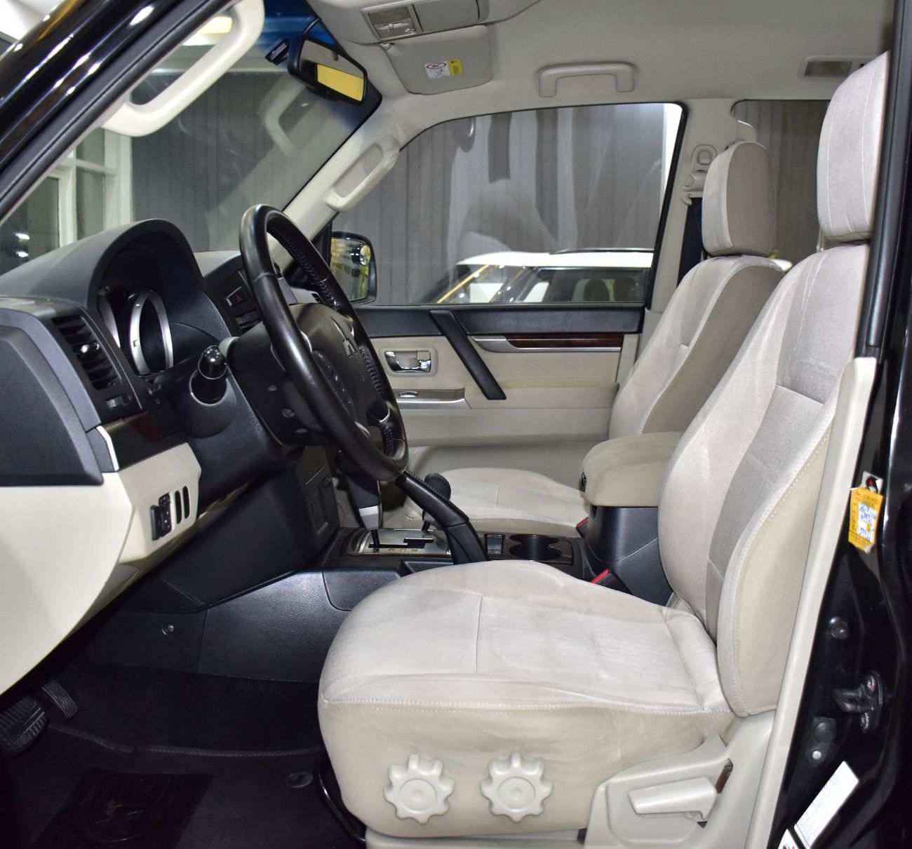 Mitsubishi Pajero EXCELLENT DEAL for our Mitsubishi Pajero ( 2013 Model ) in Black Color GCC Specs