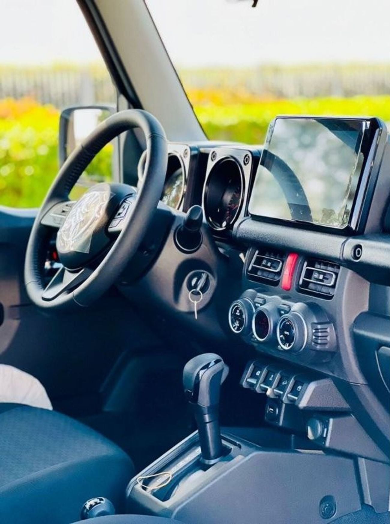 سوزوكي جيمني SUZUKI JIMNY GLX 4 DOORS | GCC SPECS | YEAR 2024 | UNDER DEALERS WARRANTY 7 YEARS | FLEXIBLE DOWN PA