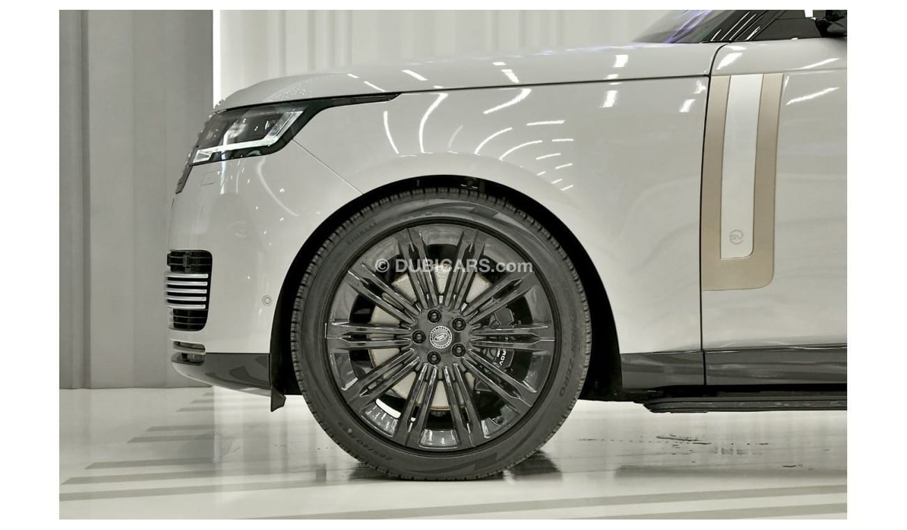 Land Rover Range Rover V8 SWB 4.4L 2023 - Local Registration +10%