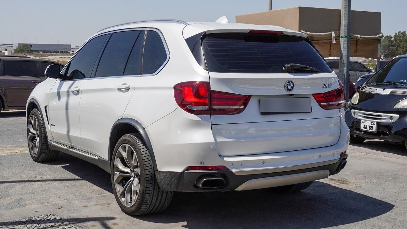بي أم دبليو X5 XDrive 50i