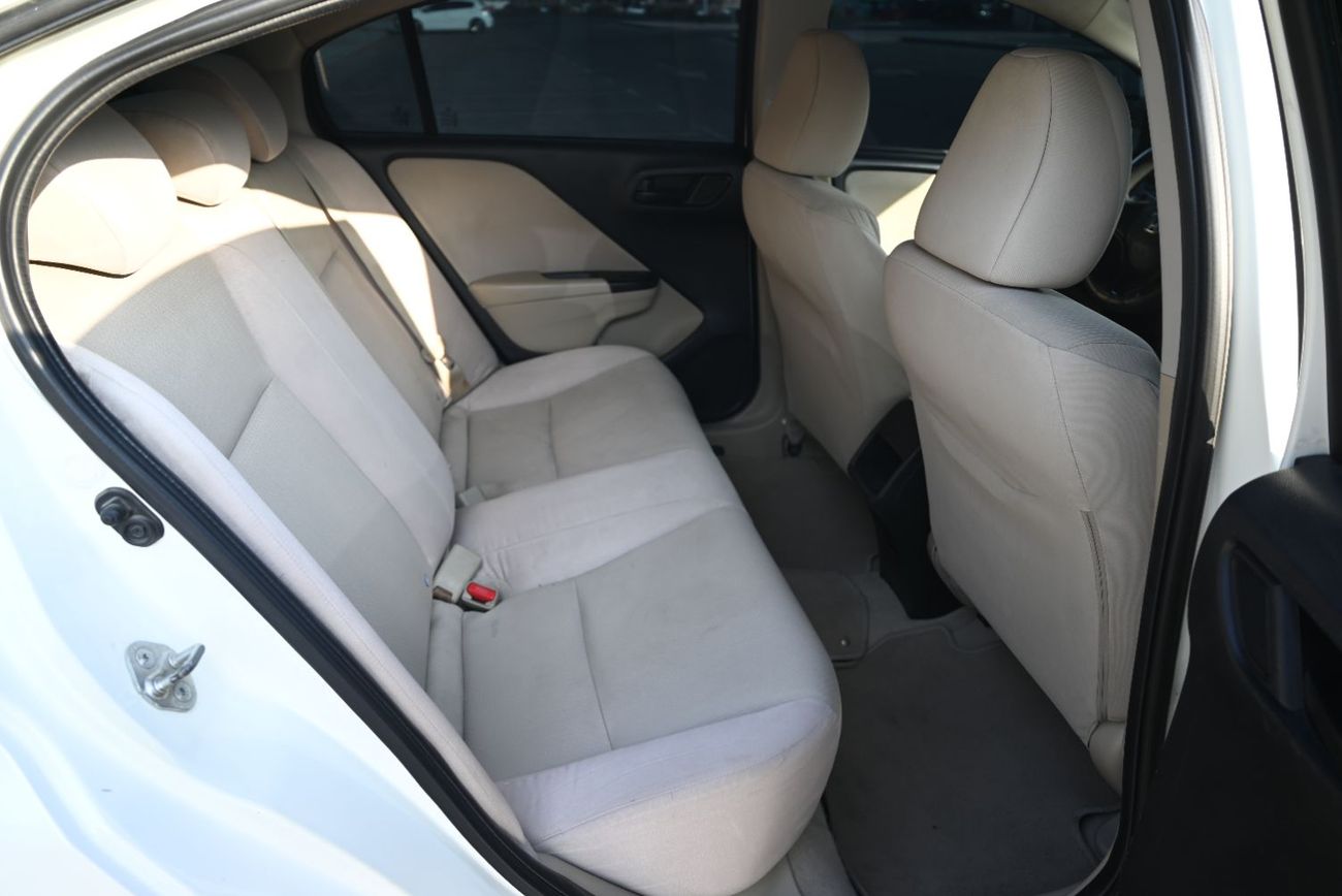 Honda City EX 1.5L - EMI 540 AED - HONDA CITY EX 2019 - GCC SPECS - WELL MAINTAINED