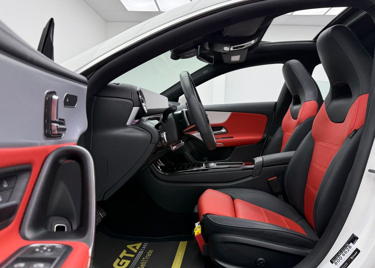 مرسيدس بنز CLA 250 4MATIC 2024 Mercedes-Benz CLA250 AMG, 2029 Mercedes Warranty + Service Pack, Very Low Km, GCC