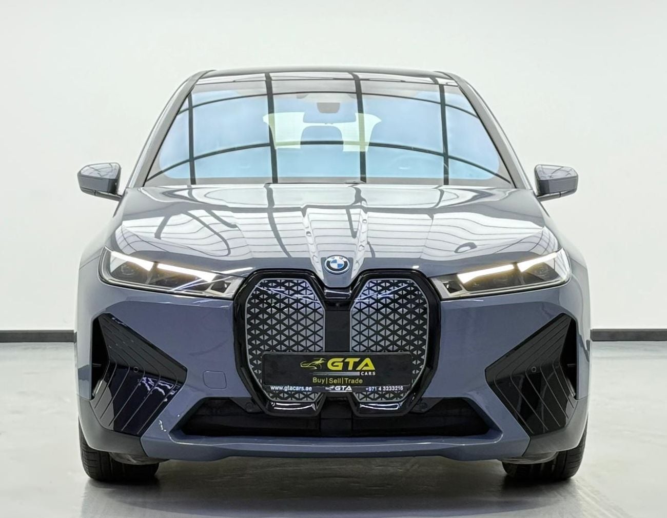 بي أم دبليو iX xDrive40 2023 BMW iX xDrive40, 2027 BMW Warranty, 2028 BMW Service Pack, Low Km, Fully Loaded, GCC
