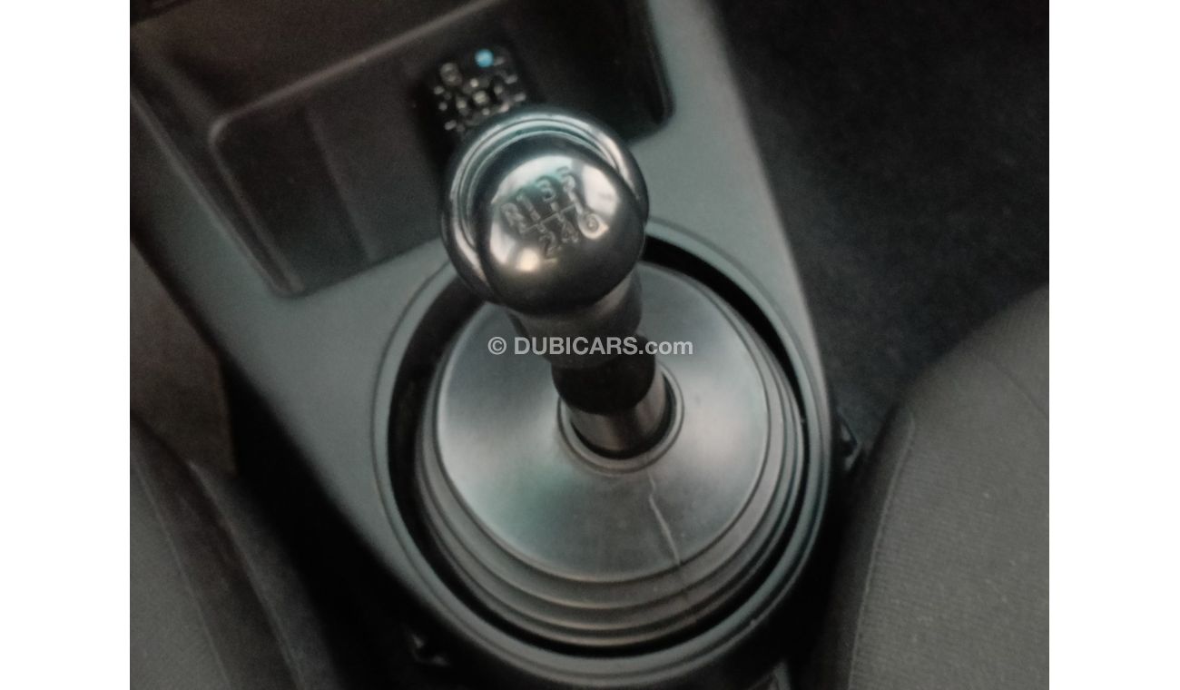 Toyota Hilux 2.4L Diesel / M/T EXCELLENT CONDITION (LOT # 79742)