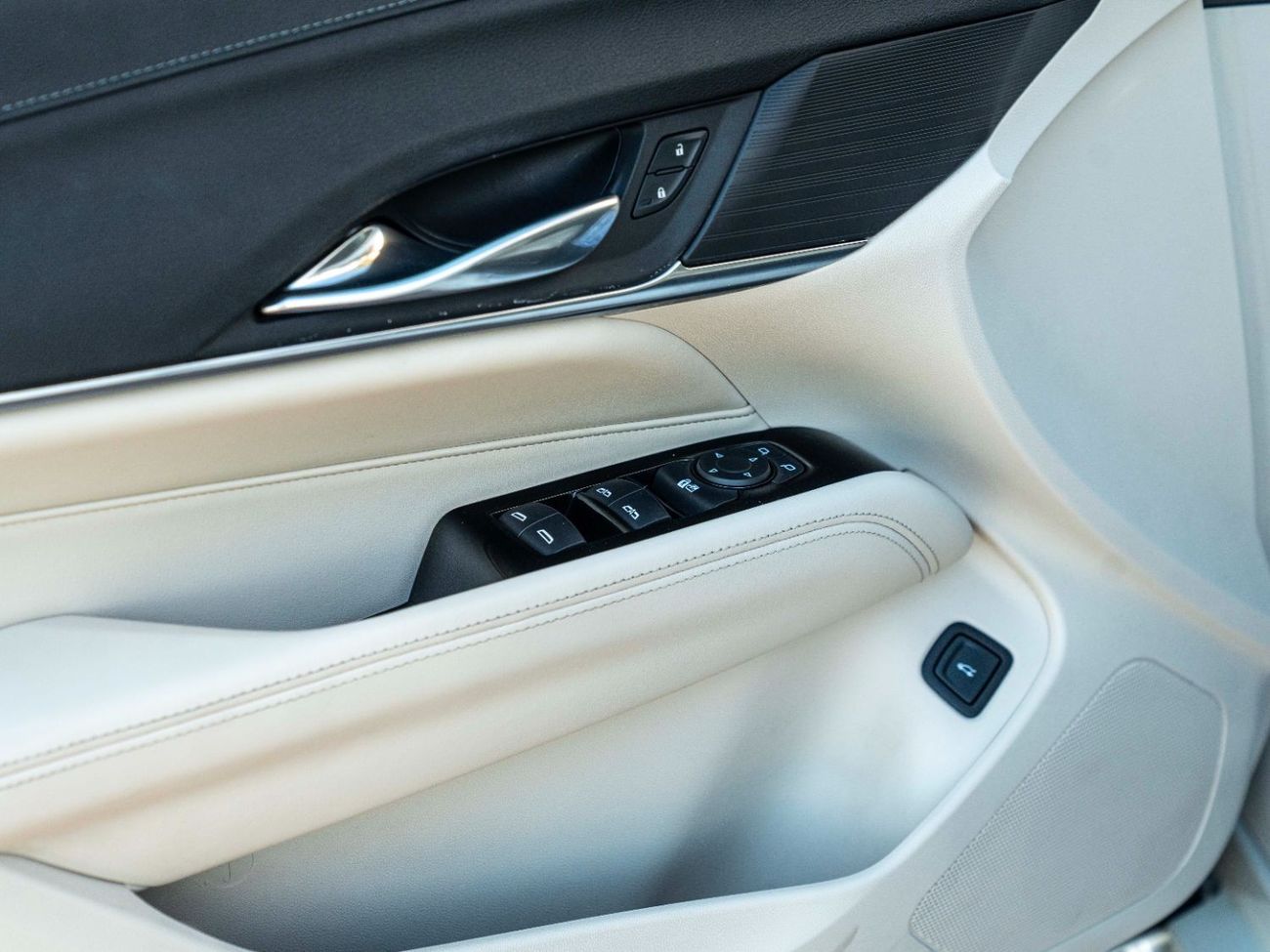 Cadillac CT4