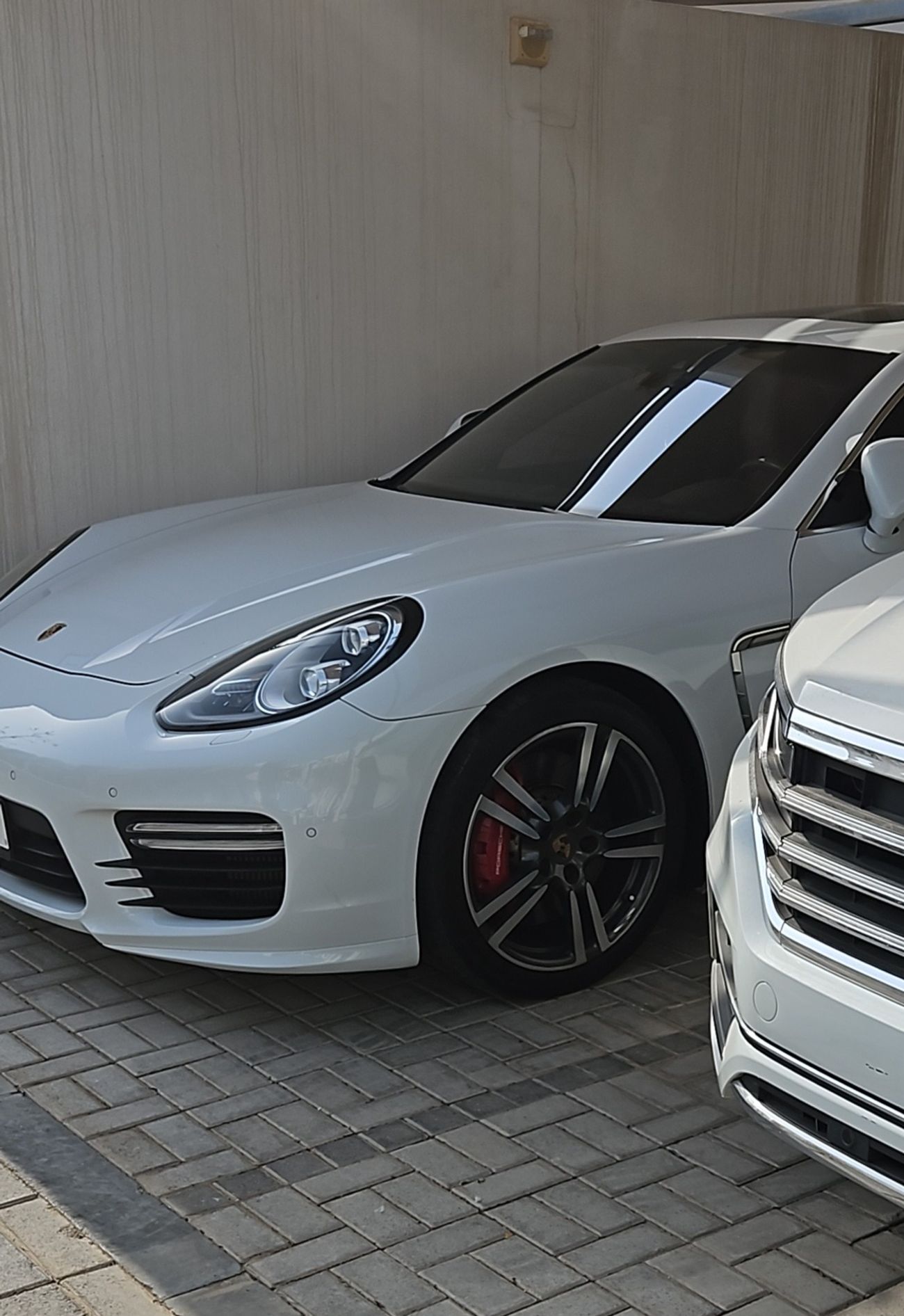 Porsche Panamera Turbo S Executive 4.8L