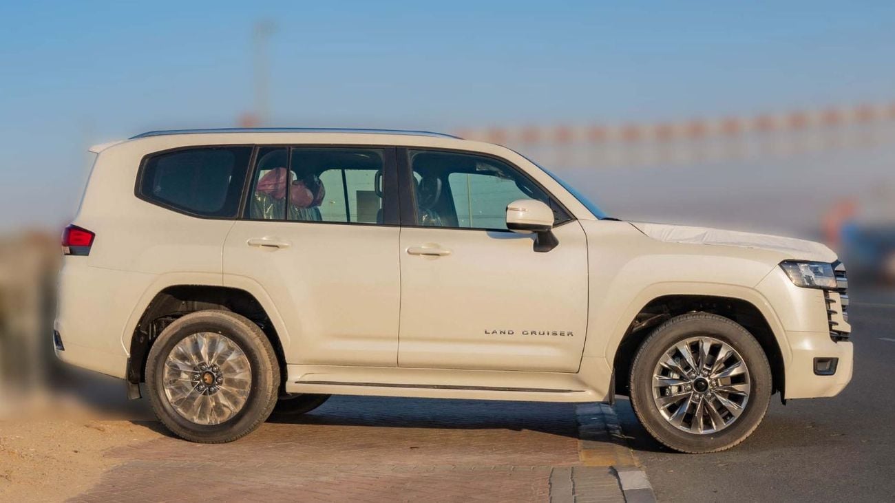 تويوتا لاند كروزر 2026 Toyota Land Cruiser 300 GXR 3.3L Twin Turbo AT Diesel (White)