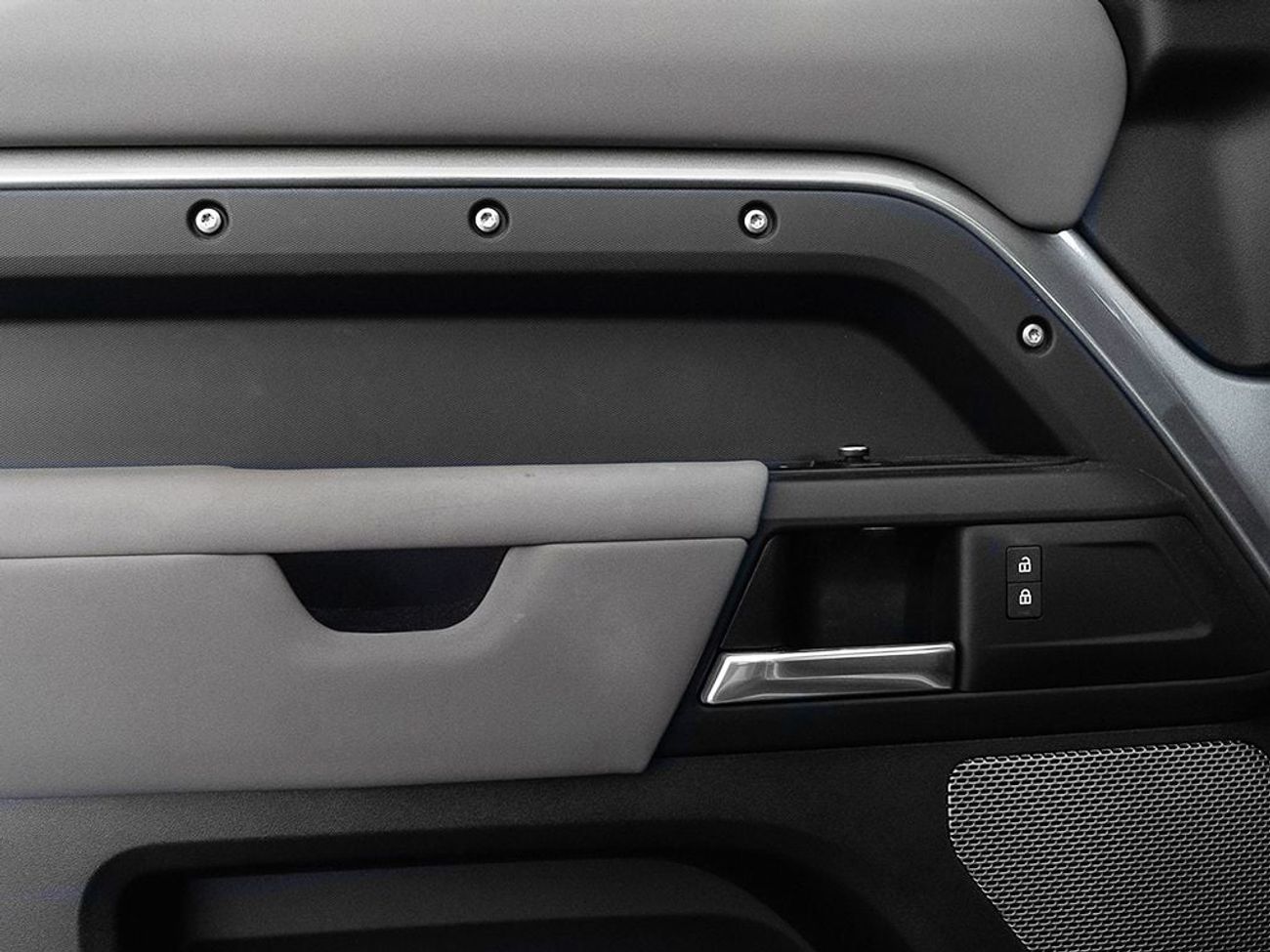 Land Rover Defender P300 110 S 2.0L (5 Seater)