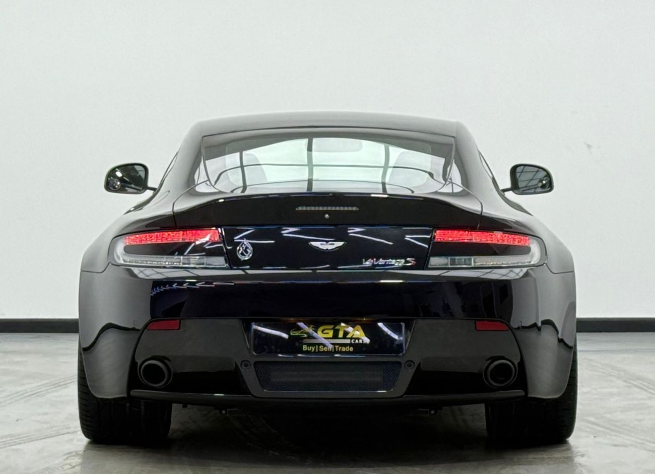أستون مارتن فانتيج V12 S 6.0L 2014 Aston Martin Vantage S V12, 3 Years Aston Service Pack, Full Service History, Very L