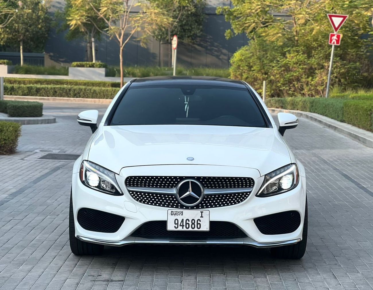 Mercedes-Benz C 300 Luxury Mercedes-Benz C300 COUPE 2017