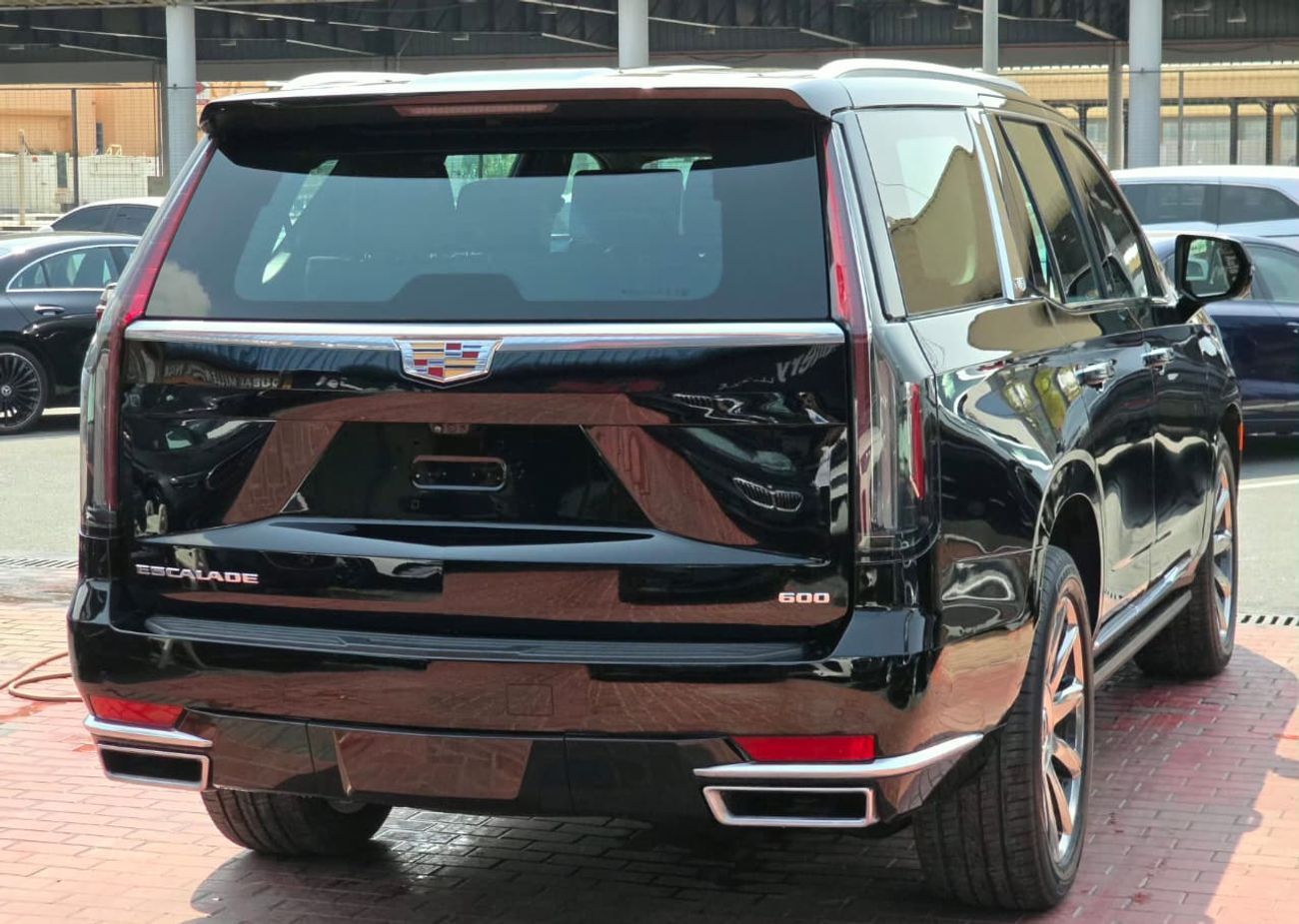 Cadillac Escalade Sport Platinum 6.2L AWD Original Paint 2021 GCC