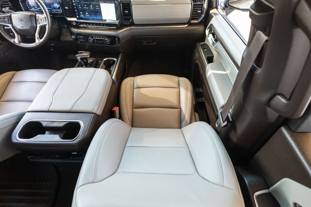 شيفروليه سيلفارادو 5.3 V8 RST