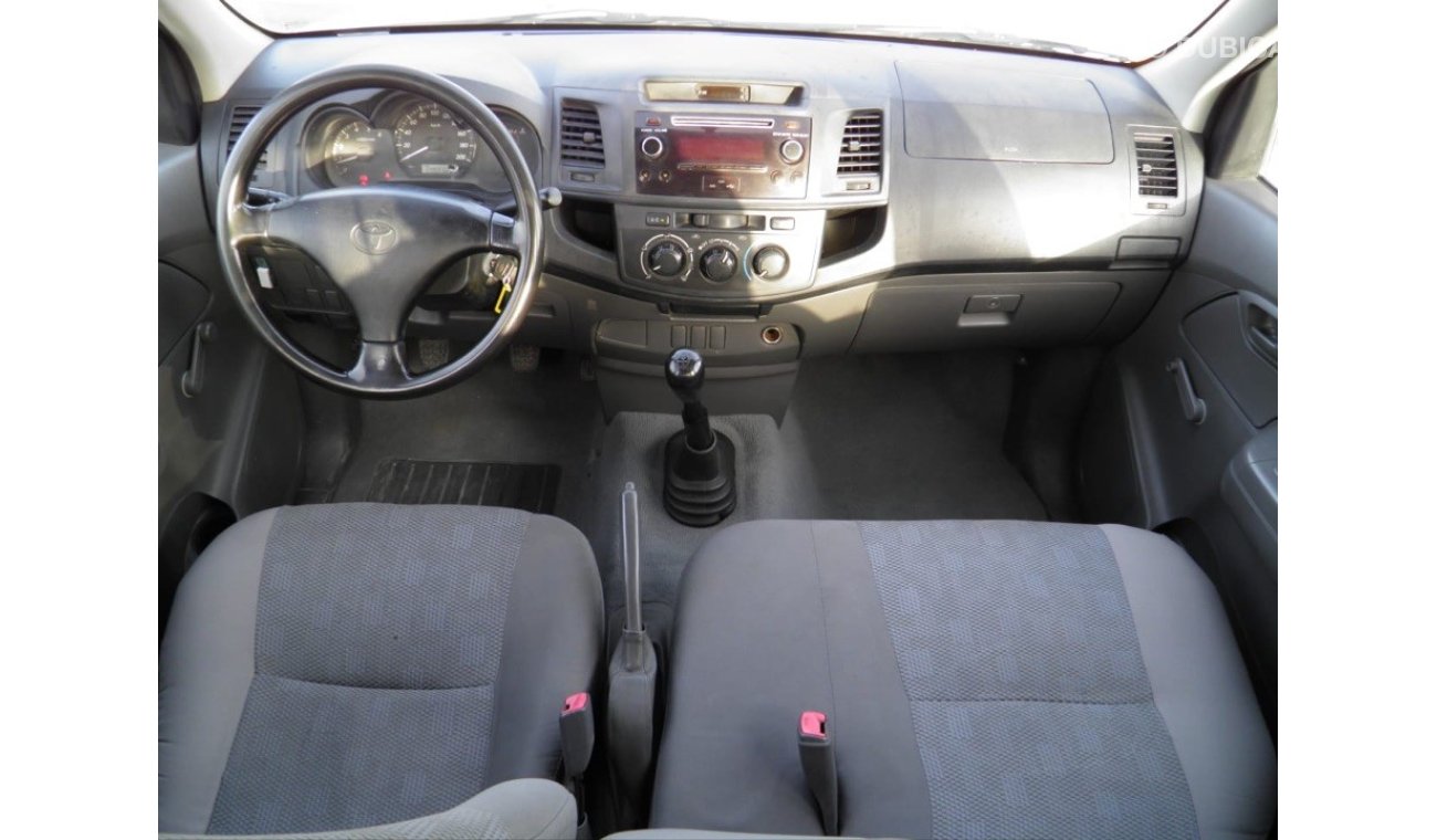 Toyota Hilux 2014 4X2 DIESEL Ref#303