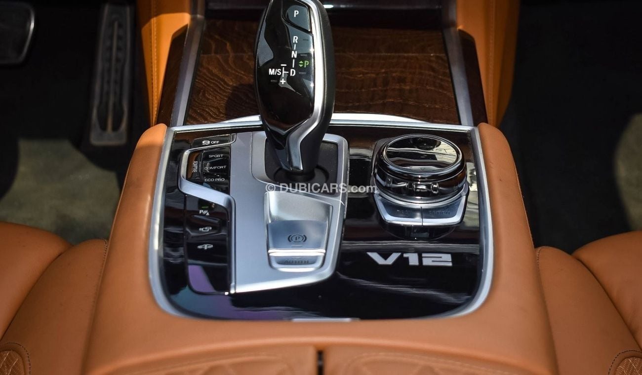BMW M760Li Li XDRIVE Perfect Condition ( LOW KILOMETERS)