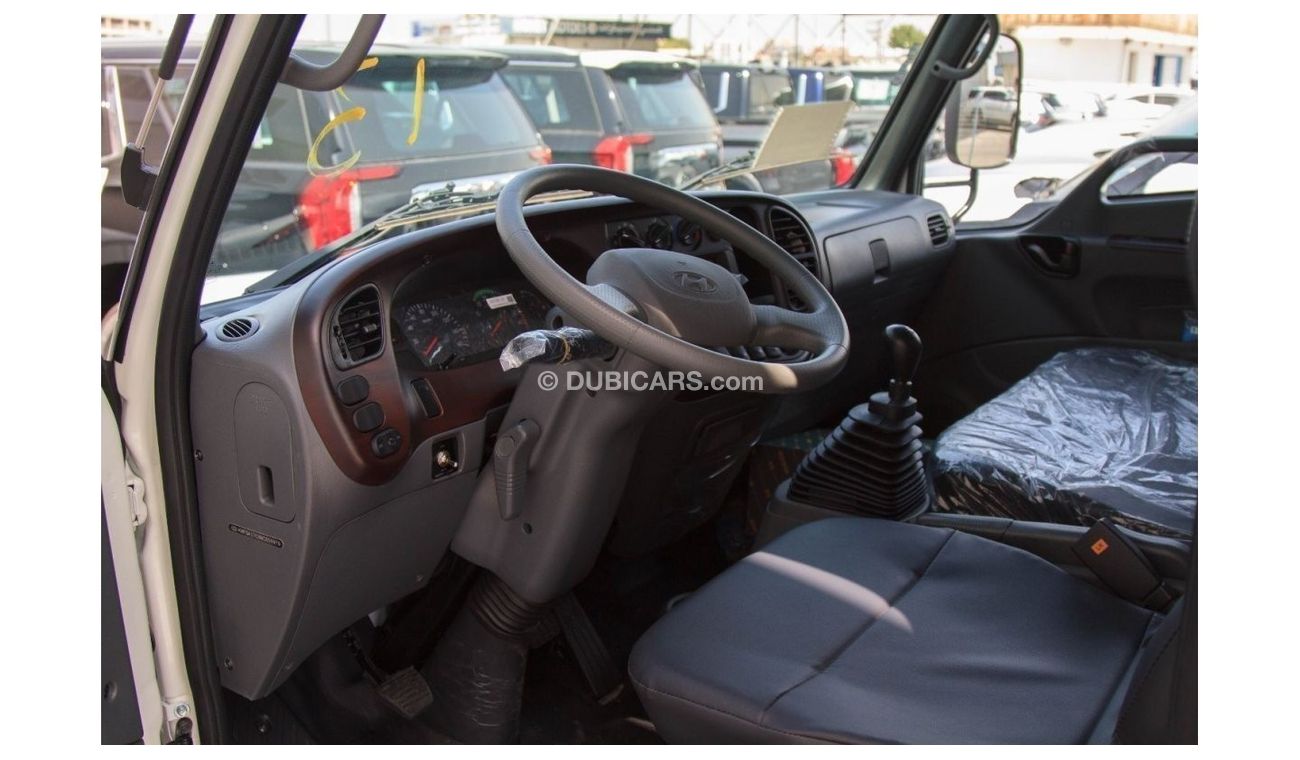 هيونداي HD 65 HD65 Refrigerator Van. Year Make 2022