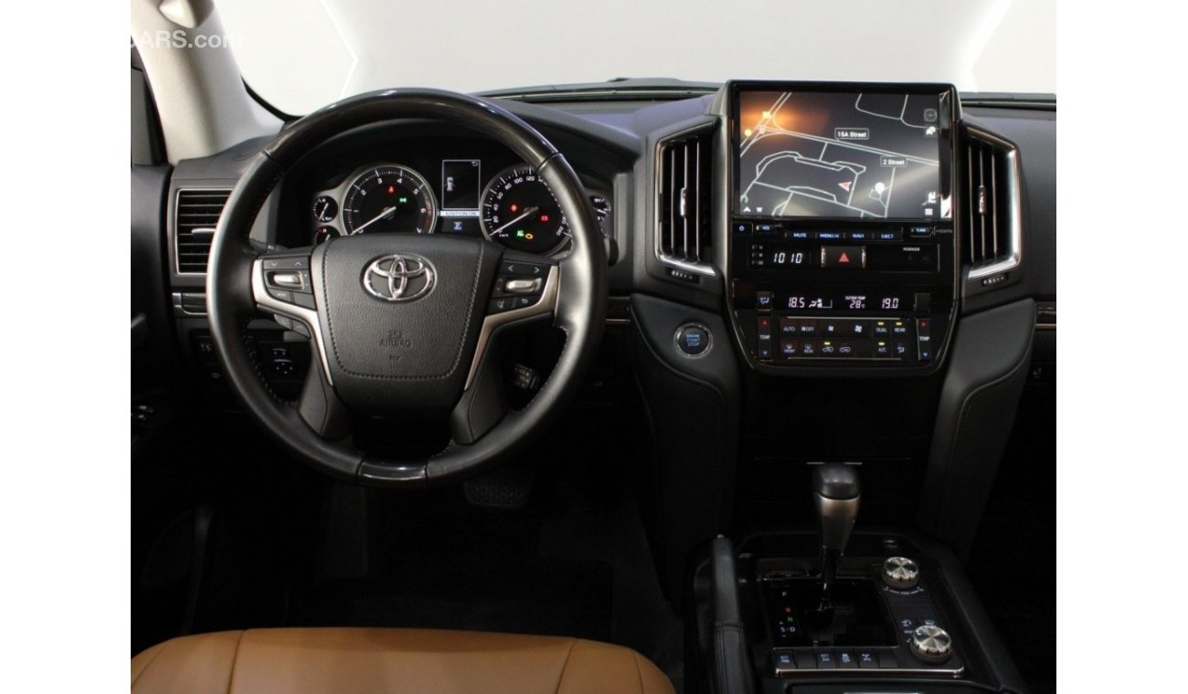 Toyota Land Cruiser Grand touring V6