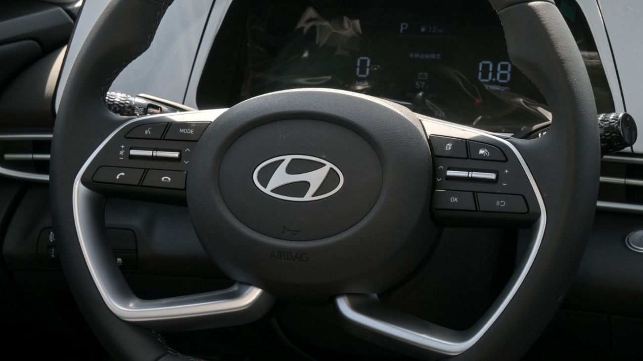 هيونداي إلانترا سمارت Hyundai Elantra - 1.5L PETROL - Chinese Specs MODEL 2025(Export)