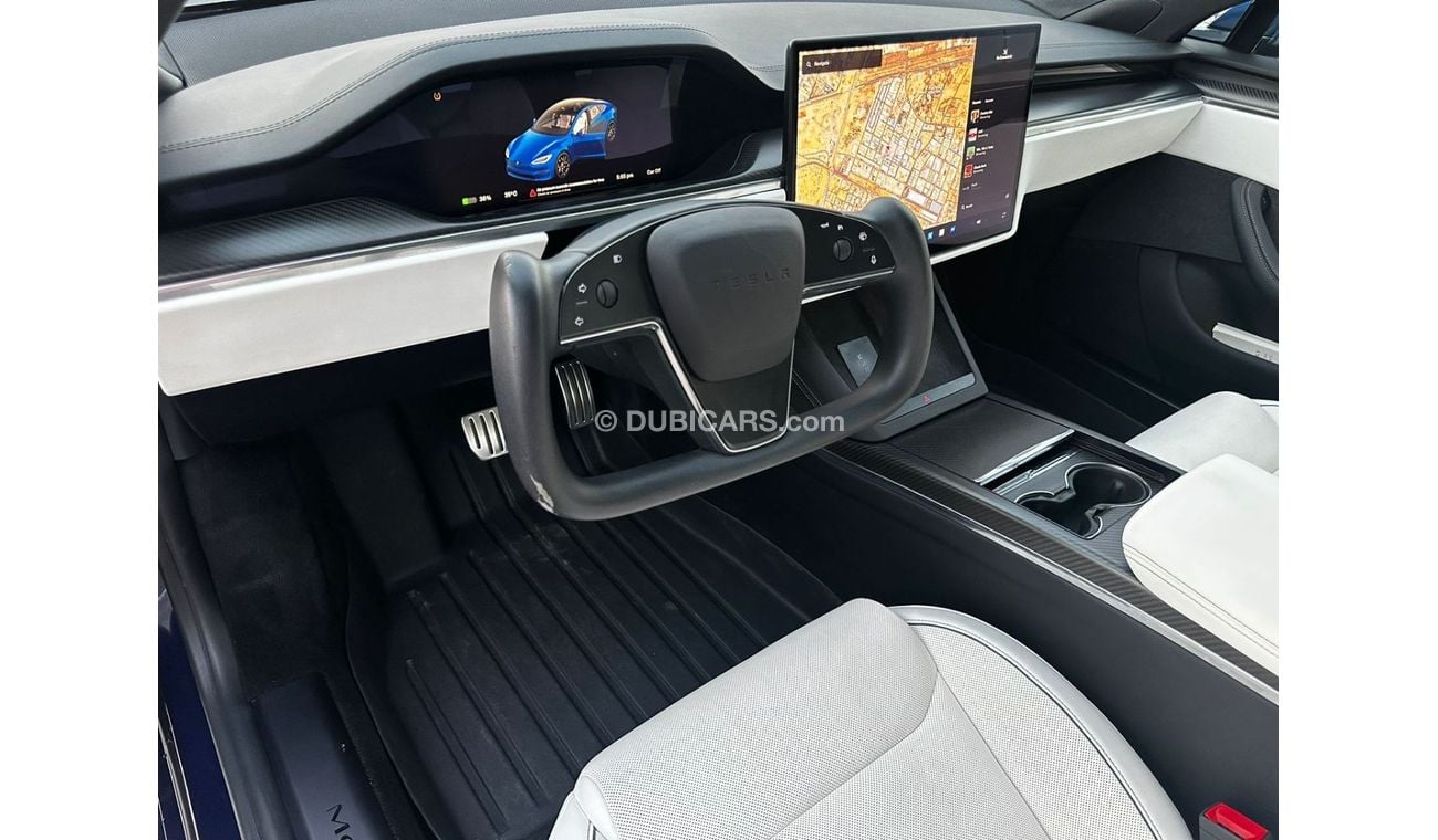 تسلا Model S بلاد