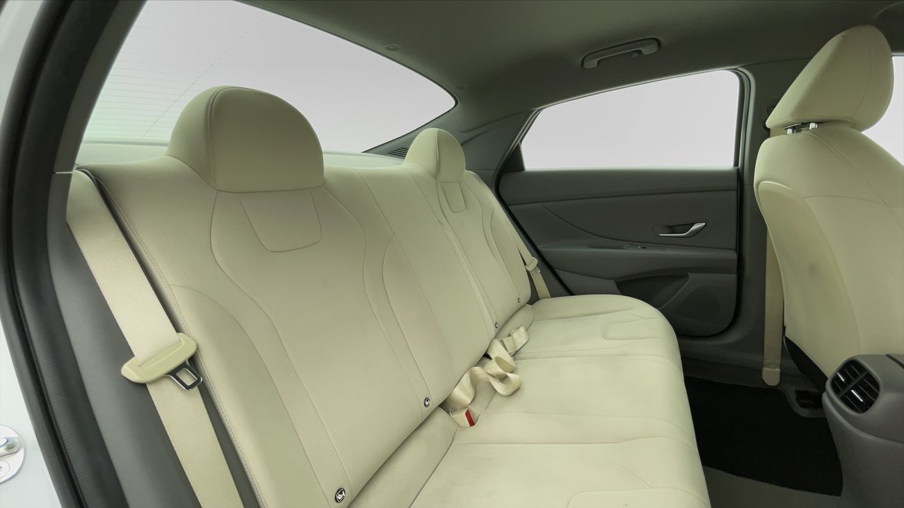 هيونداي إلانترا SMART 1.6 | بدون دفعة مقدمة | اختبار القيادة في المنزل